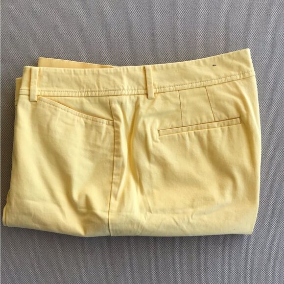 Talbots Yellow Perfect Shorts - Picture 1 of 3